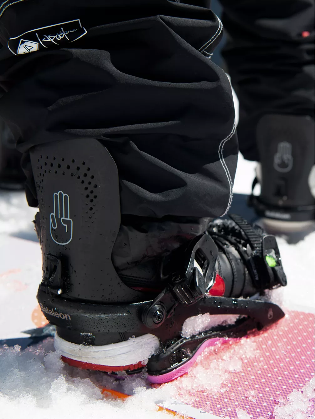 Bataleon Chaos Asymwrap 2023 Snowboard-Bindung 5 Bataleon Chaos Asymwrap 2023 Snowboard-Bindung – Image 3