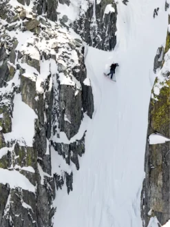 Jones Snowboards Mountain Twin 157 2023 Splitboard 11 Jones Snowboards Mountain Twin 157 2023 Splitboard -Matériel De Ski MountainTwin1572023Splitboard 2